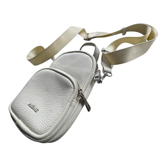 Prüne Light Gray Pebbled Leather Crossbody Phone Bag Adjustable Strap - Picture 5 of 10